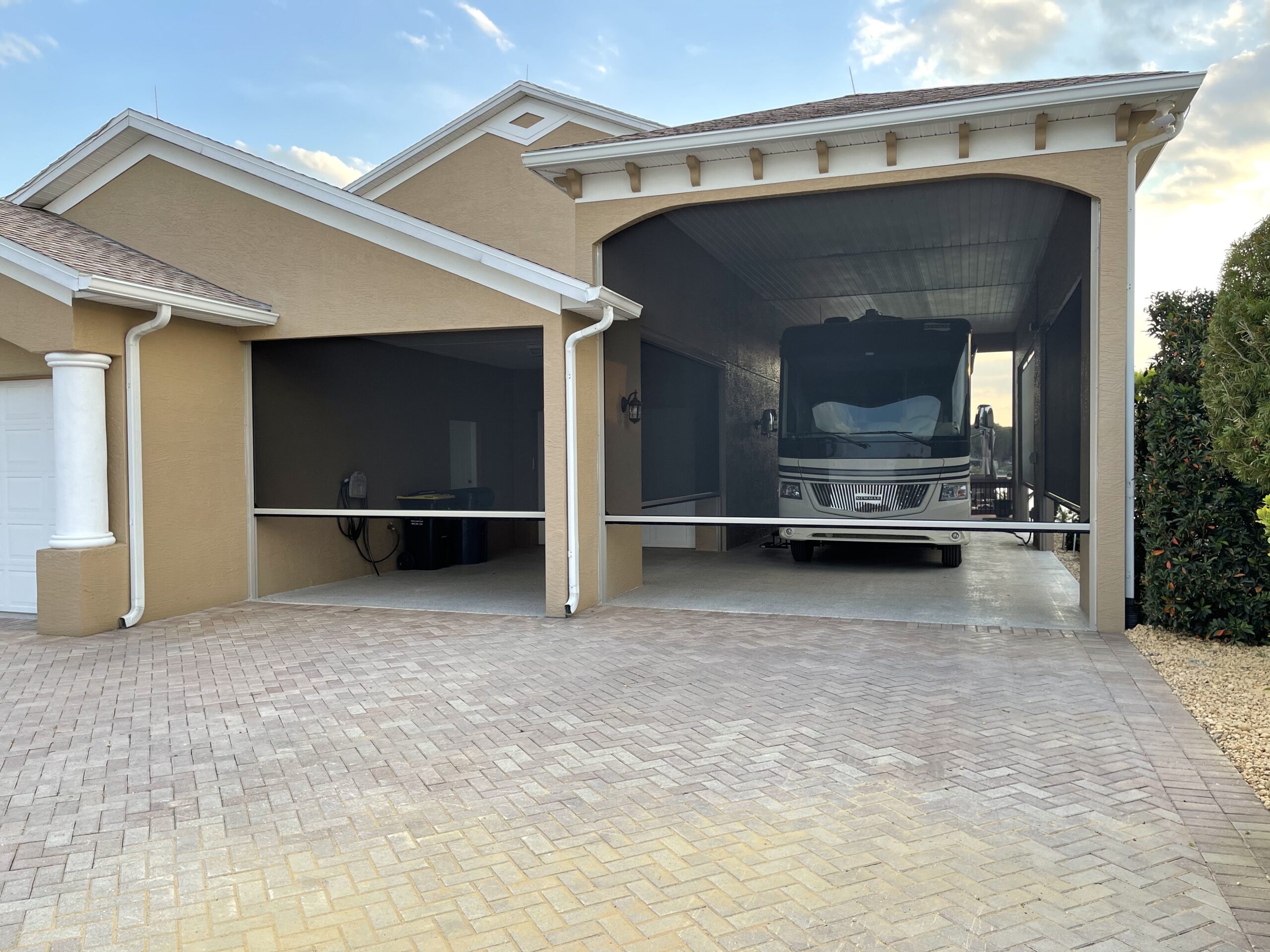 Screens-Residential-Exterior-Multiple-Garage-CarPort-Stucco